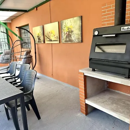 Casita Rural Jacuzzi & Desayuno *
